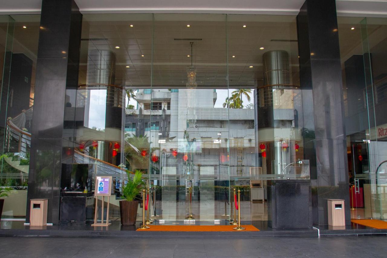 Orchardz Hotel Industri Jakarta Kemayoran Eksteriør bilde