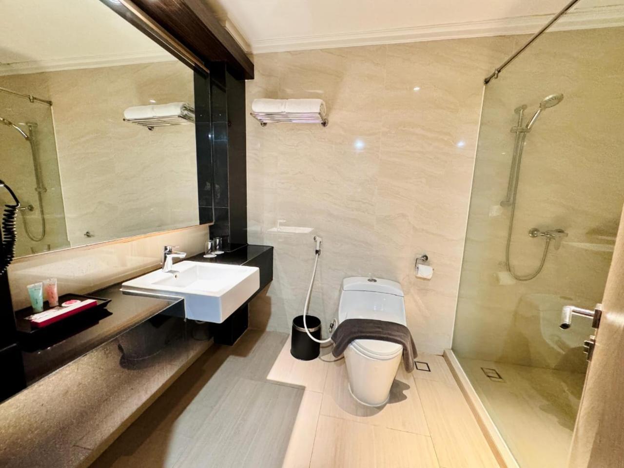 Orchardz Hotel Industri Jakarta Kemayoran Eksteriør bilde